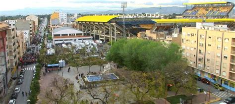 19.760 diváků (79.04% z kapacity stadionu). Estadio El Madrigal - Villarreal CF Guide | Football Tripper
