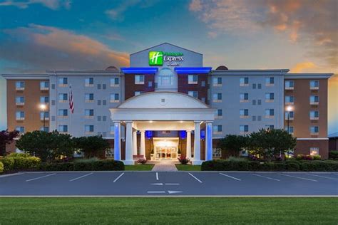 Holiday Inn Express And Suites Petersburg Fort Lee An Ihg Hotel Desde