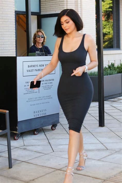 kim kardashian flaunts 26 inch waist in skin tight dress kim kardashian flaunts 26 inch waist in