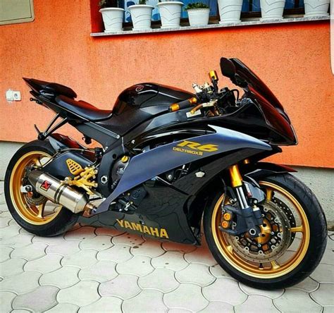 Buy the latest biking dvds and videos. Yamaha R6 | Yamaha r6, Motorcycle bike, Motorcycle