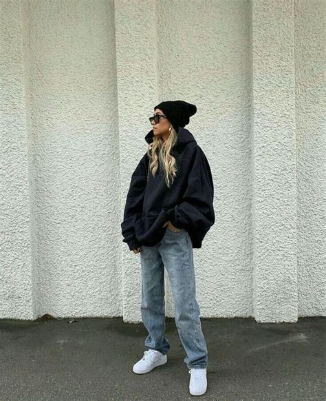 27 Comfy Oversized Hoodie Outfits For This Fall Styleoholic