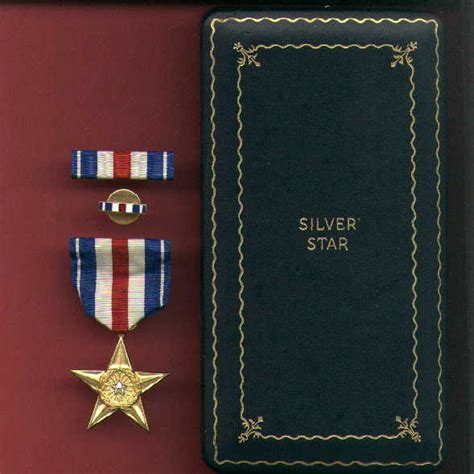 Wwii Us Silver Star Military Award Medal In Old Style Case Or Box With