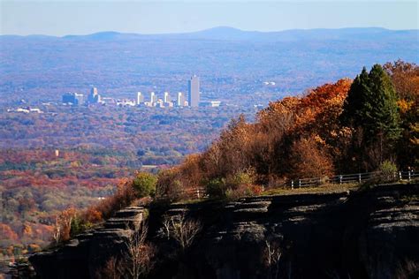 Top 5 Spots For Fall Foliage In Albany Fall Foliage Leaf Peeping