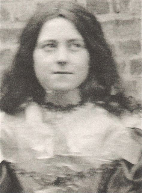 Slideshow Incredible Photos Of St Therese Of Lisieux Taken By Her