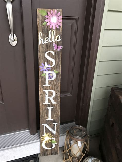 Spring Sign From Pallet Wood Spring Diy Spring Crafts Spring Sign