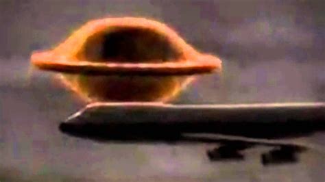 Il Caso Ufo Avvistato Dal Volo 1628 Japan Airlines Nel 1986 Youtube