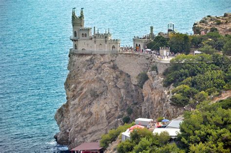 Yalta And The Fairy Tale Swallows Nest Castle Crimea Yalta Russia B