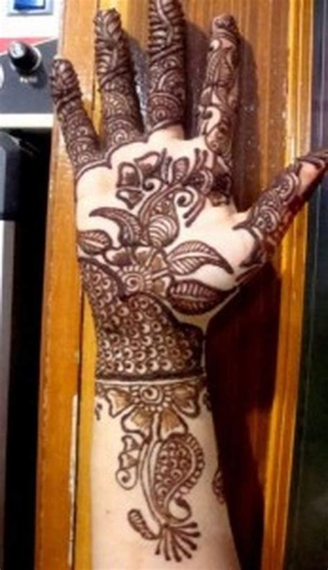 Käsitsi mehndi disain ja sõrme mehndi disain. Mehndi style: Stylish Arabic Hand Mehndi Designs For Eid