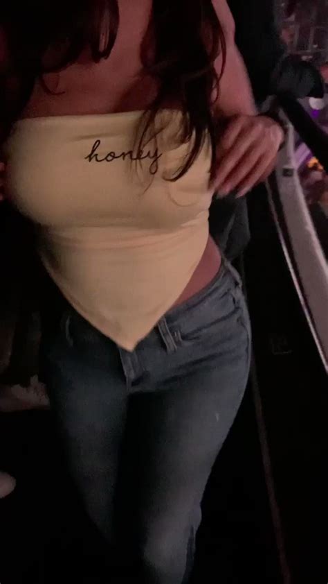 Scarlett Grace On Twitter I Love Showing Off My Tits In Busy Clubs
