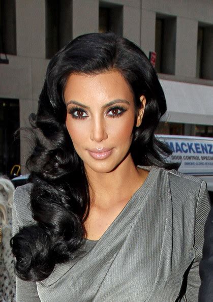 40 Fashionable Kim Kardashian Hairstyles