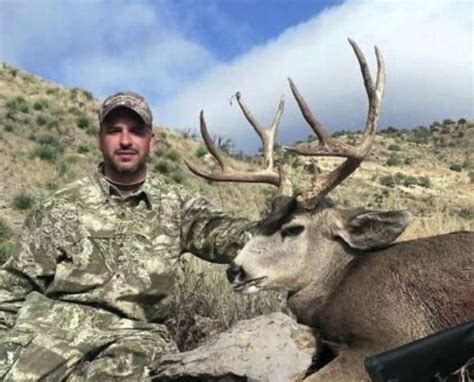 5 Day New Mexico Trophy Mule Deer Rifle Hunt For Two Hunters