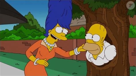 Vidéo Marge Et Homer Dans La Série Animée Les Simpson Purepeople