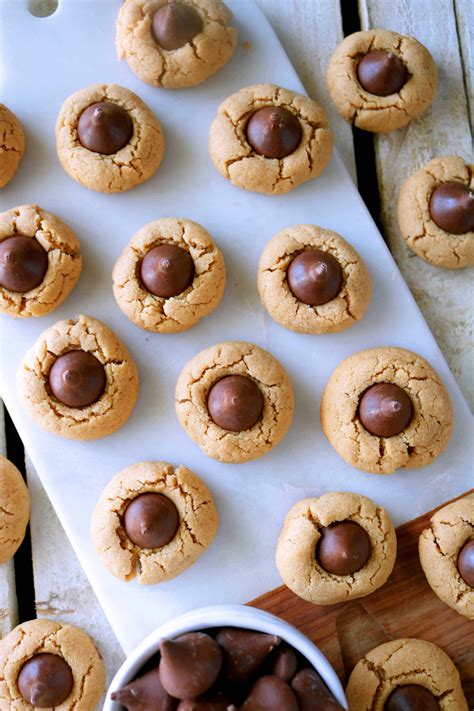 Thumbprint Hershey Kiss Cookies Recipe Recipe Kiss Cookie Recipe