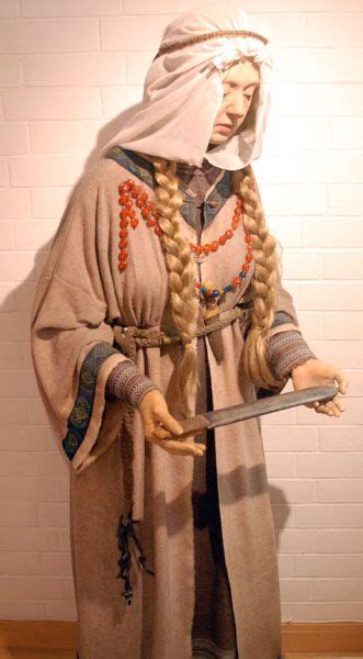 Anglo Saxon Archaeology West Stowe Anglo Saxon Anglo Saxon Clothing