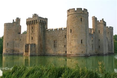 Medieval Castles Were Smelly Damp And Dark Owlcation