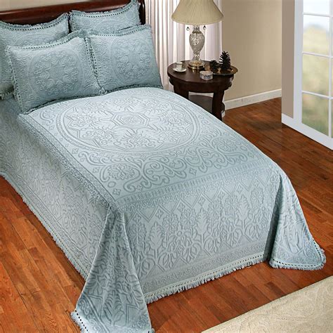 Hampton Woven Bedspread Bedding