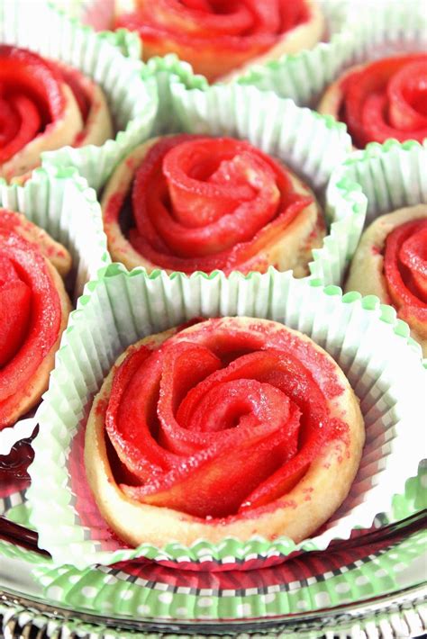 Apple Pie Roses Recipe Kudos Kitchen By Renee Apple Rose Pie Easy Apple Pie Rose Recipes