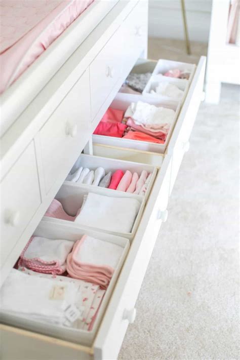 10 Ideas For Clothes Storage In Small Space Decoomo