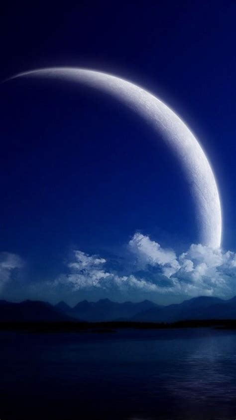 Huge Moon Over The Sea Smartphone Wallpapers Hd Getphotos
