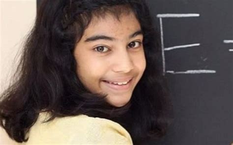 Menina De 12 Anos Tem Qi Mais Alto Que Einstein E Hawking Revista
