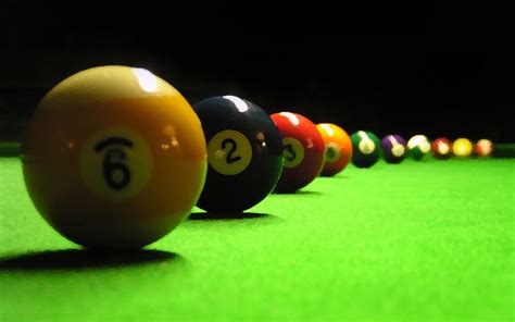 Billiard Balls In Line Wallpaper Baltana