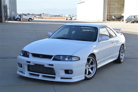 Nissan Skyline R33 Gt R Specs Photos Videos And More On Topworldauto