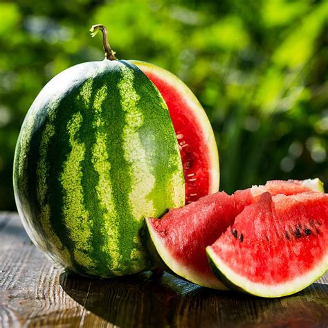 This article outlines simple, healthy lifestyle tips for tackling water weight. How to Cut Watermelon (The Easy Way!)