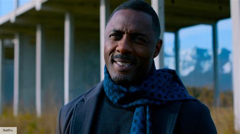who is idris elba s boss in extraction 2