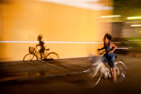 How To Master Camera Panning For Travel Photography Pics Of Asia