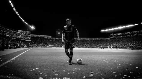 Black And White Soccer Wallpapers Top Free Black And White Soccer