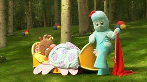 In The Night Garden Catch Up Series Upsy Daisy S Funny Bed On Cbeebies