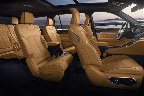 Interior And Exterior Features 2023 Jeep Grand Cherokee Jeep Canada