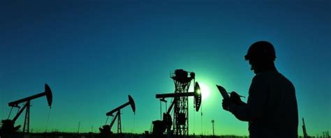 Apply or upload your cv today. Canada's Oil And Gas Sector Sees Record Job Losses ...