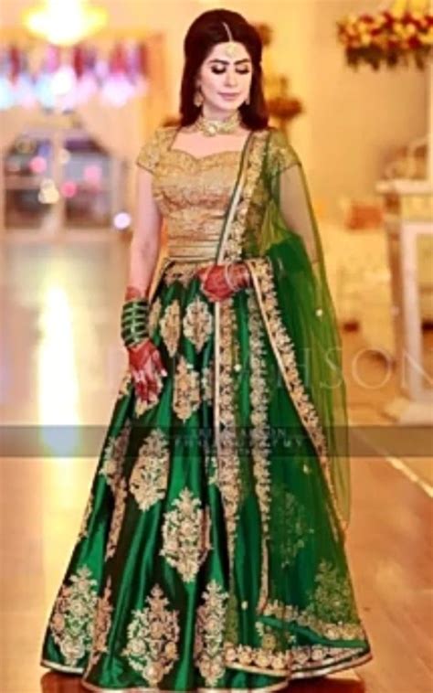 Pin By Hayatt On Color Combinations In 2020 Party Wear Lehenga Bridal Lehenga Choli Indian