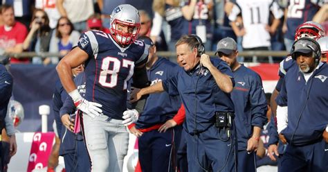 Report Bill Belichick Ripped Rob Gronkowski In Front Of Teammates For