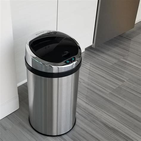 Itouchless 8 Gallon Stainless Steel Metal Touchless Trash Can With Lid