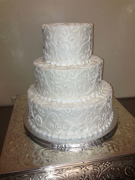 Trend Watch All White Wedding Cakes Cincinnati Magazine