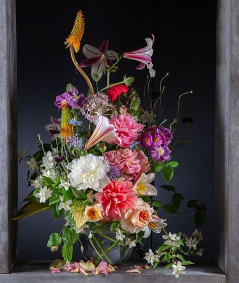 London Flower School Dutch Masters Floral Workshop On This Course