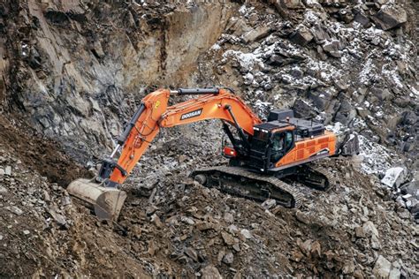 Professional Demolition International Doosan Dx800lc 7 Crawler Excavator
