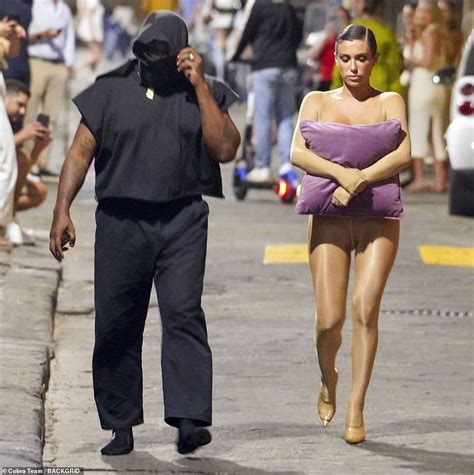 EXCLUSIVE Kanye West S Wife Bianca Censori Strolls In Italy TOPLESS