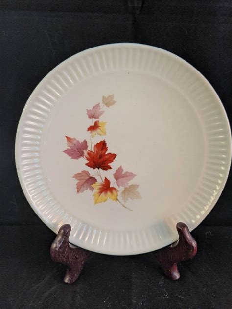 Vintage China Autumn Maple Leaves Set Of 4 Bread And Butter Plates Fall In 2020 Plates Vintage