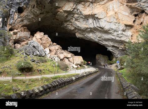 Road Through Grand Arch Jenolan Caves Blue Mountains New South Wales