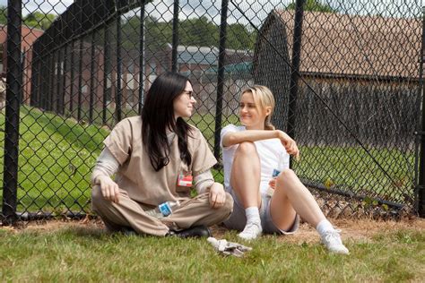 everything we know about orange is the new black season 4 orange is the new black orange is