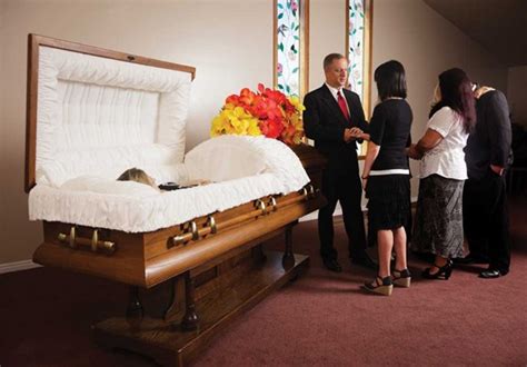Traditional Burial Funeral Home Service Graveside And Memorialization