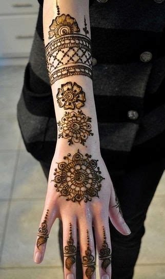 35 Mehndi Designs Easy And Simple For Brides And Party Eid Mehndi