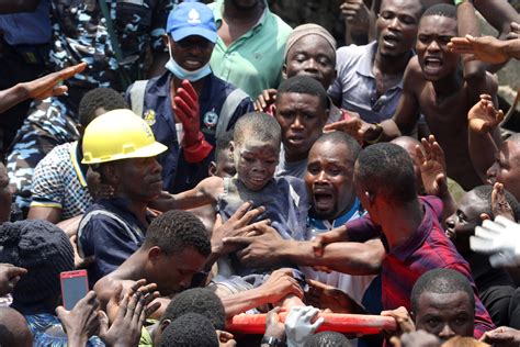 Nigerian Rescue Workers Call Off Search In School Collapse That Killed