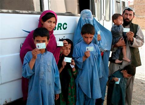 Las máximas autoridades europeas visitarán el próximo sábado a los refugiados afganos que han sido evacuados desde kabul en los primeros . Para muchos refugiados afganos en Pakistán su «patria» es ...