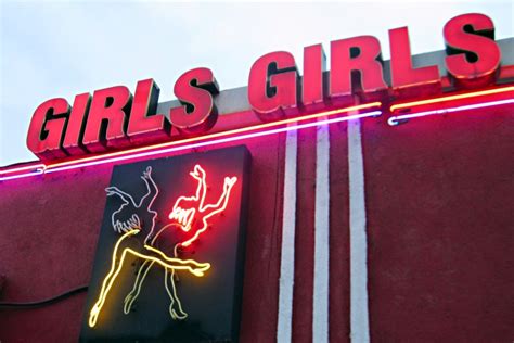 Local lawyer leads fight to re-open Ontario's strip clubs - Sault Ste. Marie News