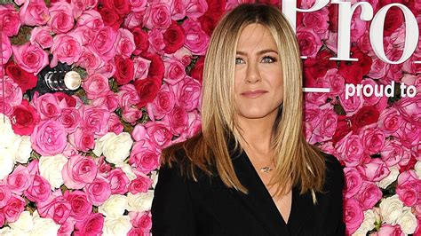 jennifer aniston says she is fed up with pregnancy rumors and tabloi vanity fair