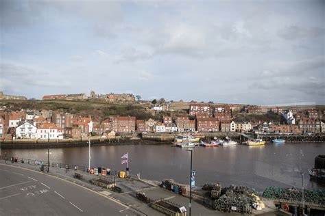 The Crows Nest Holiday Cottage In Whitby Sleeps 4